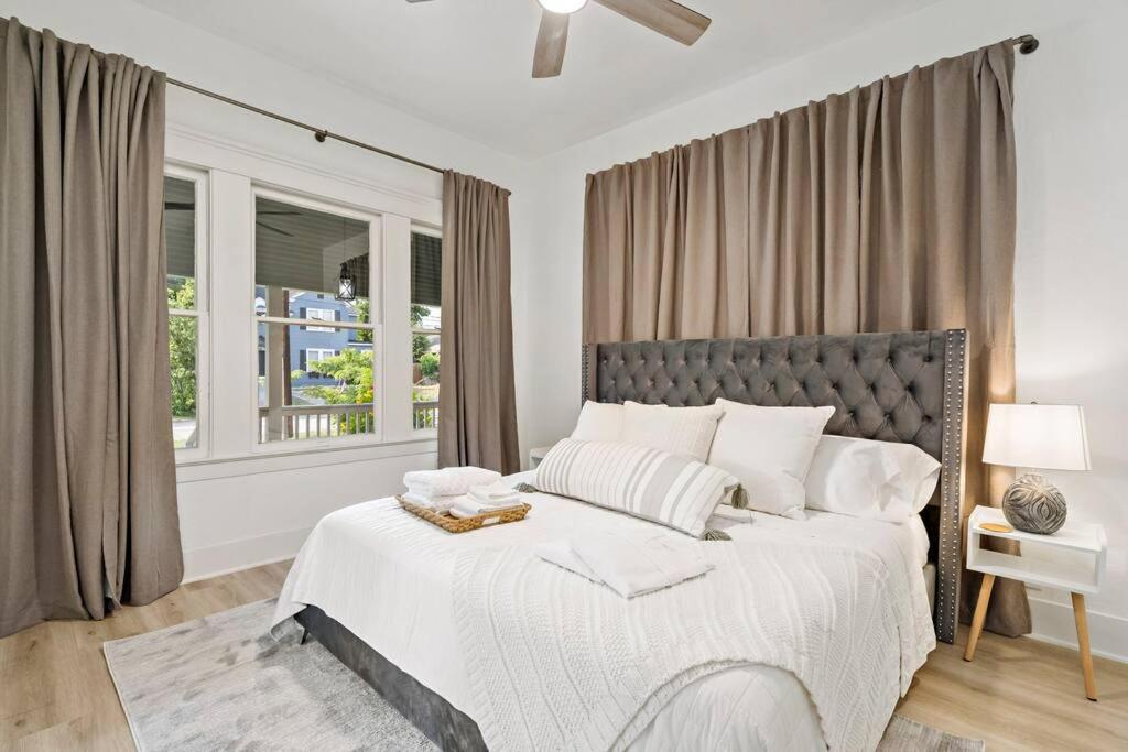Urban Elegance Retreat Villa San Antonio Bagian luar foto